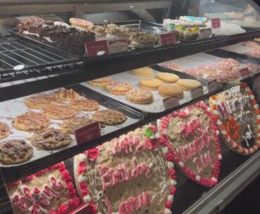 Woman slams 10-year-old's head into cookie display at Troy mall