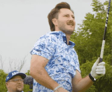 The moment I saw this, I knew it needed to be a GIF