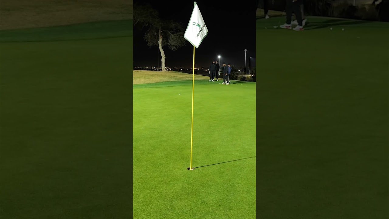 A 200 yard par 3. Please watch the putts and tell us we’re not crazy for taking that line. #golf A 200 yard par 3. Please watch the putts and tell us we’re not crazy for taking that line. #golf