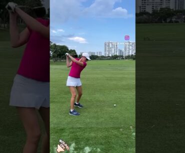 #golf #hit #driver #green #lady