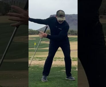 This Makes Recentering In Your Golf Swing So Easy!