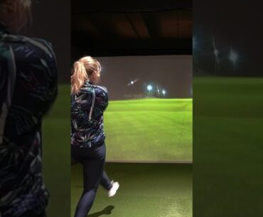 Indoor Golf Event #worldclassgolf #longdrive #ladygolfers #cobra #golfswing #golfer #golfgirl