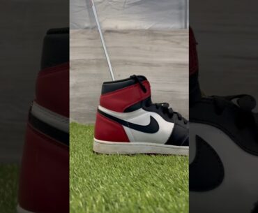 The COOLEST putter cover. #golf #sneakers