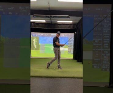 If you want a forced UN-NATURAL GOLF SWING Do this! #golfswing #simplegolf