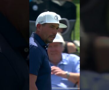 Scott Stallings gets the CRAZY bounce 😆🏌️