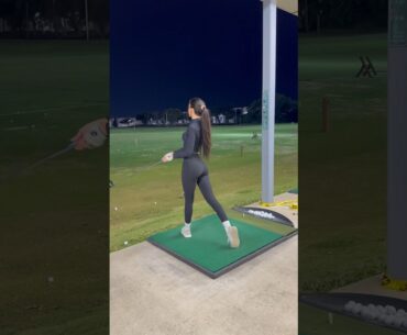 How was your Friday night? #golf #golfgirl #goodgoodgolf #goodgood