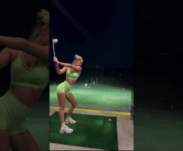 Some late night range hits 🏌🏼‍♀️⛳️ #golfgirl #drivingrange⛳ #golfbabes