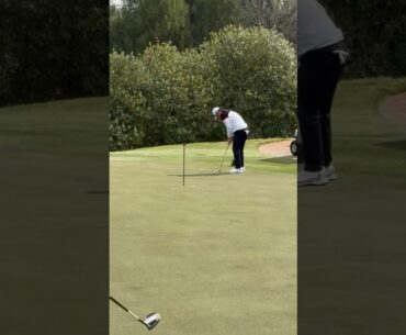 Sungjae Im just casually getting the putter dialed at the Barstool Classic. No big deal.