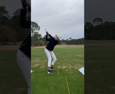 9iron 🥰 #womensgolf #golf #golfgirl #collegegolf #golfer #golfplayer #golfswing