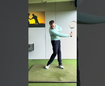 Release your Right Arm through impact and see great results #simplegolftips #golftips #golfer #golf