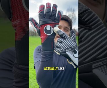 ABSOLUTGRIP VS POWERLINE FLEX! What are you picking? #goalkeeper