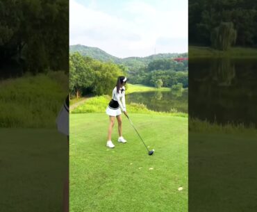 Golf girl Pro Max #golf #golfgirl #golfswing #shorts #shots #sports #funny #explore #asmr #challenge