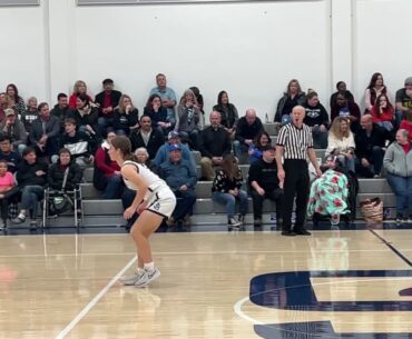 Video: Paige Helms scores for Justin-Siena and Dylan Zapolski and Nadia Sousa get steals during a