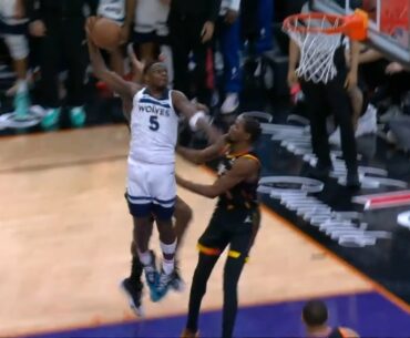 Anthony Edwards filthy poster dunk all over Kevin Durant in clutch of Game 4 😳
