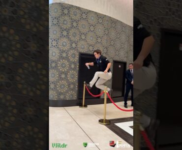 Magnus Carlsen is Flying #shorts