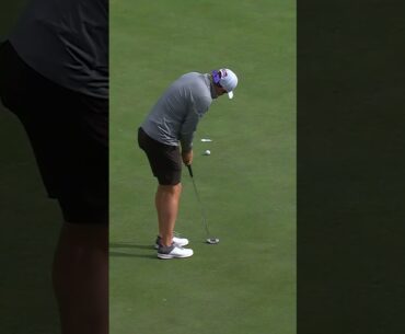 Drops the putt in ⛳️