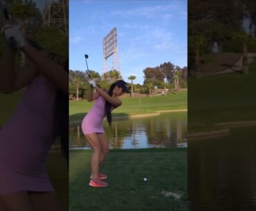 Isabelle Shee #golf #golfswing #shorts