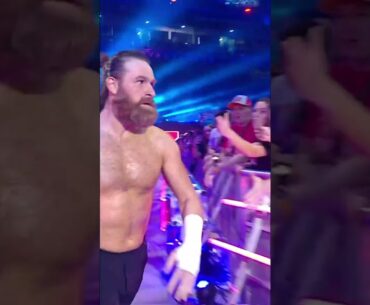 SAMI ZAYN IS BACK! #RoyalRumble