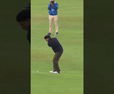 Andy Garcia hitting a brilliant approach into the Road Hole at the 2021 #dunhilllinks ⛳️