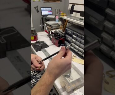 Reshafting a Golf Club in 60 seconds #asmr #clubrepair