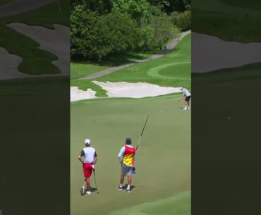 Thomas Peters sinks it from deep ⛳️