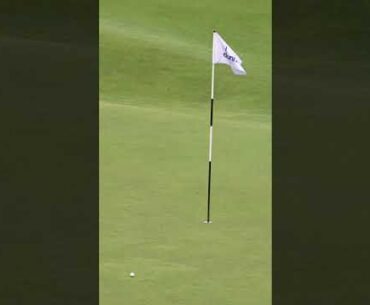 #dunhilllinks winner, Victor Perez with a great shot into the last hole in the 2021 #dunhilllinks