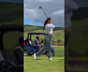 Absolutely Amazing Swing #golf #driver #golfbabes