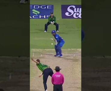 Who did it better Rashid Khan or Brad Currie #cricket #cricketindia #cricketshorts #rashidkhan #fyp