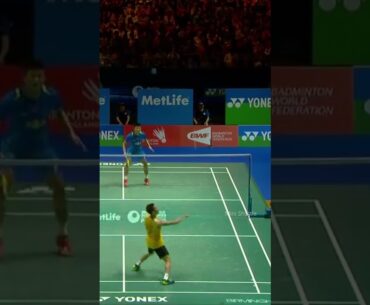 Bad luck for Chen Long! 🤣 #shorts #badminton #chenlong #leechongwei