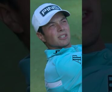 What's the best way to bounce back from a tough 1st round? A tap-in birdie on 1 for Viktor Hovland!