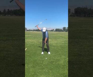 Cause and effect: contact due to bad pressure movement #golf #golfswingcoach #golfswingtips