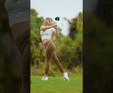 Replying to @Jim Hopper  thank you bb😘⛳️ #golfbabe #golfbabes #golfgirl #golfgirls #karinhart