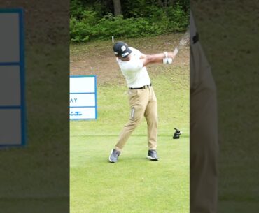 宮里優作ドライバースイング