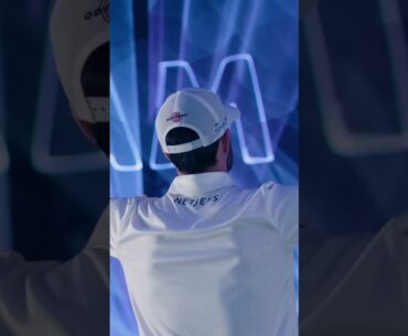 Adam Hadwin showing the new Callaway Paradym Ai Smoke 🏌️‍♀️