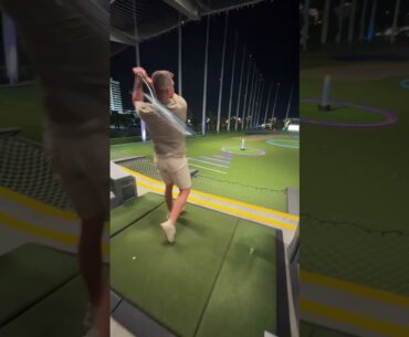 When you take Bryson DeChambeau to Topgolf! 😂