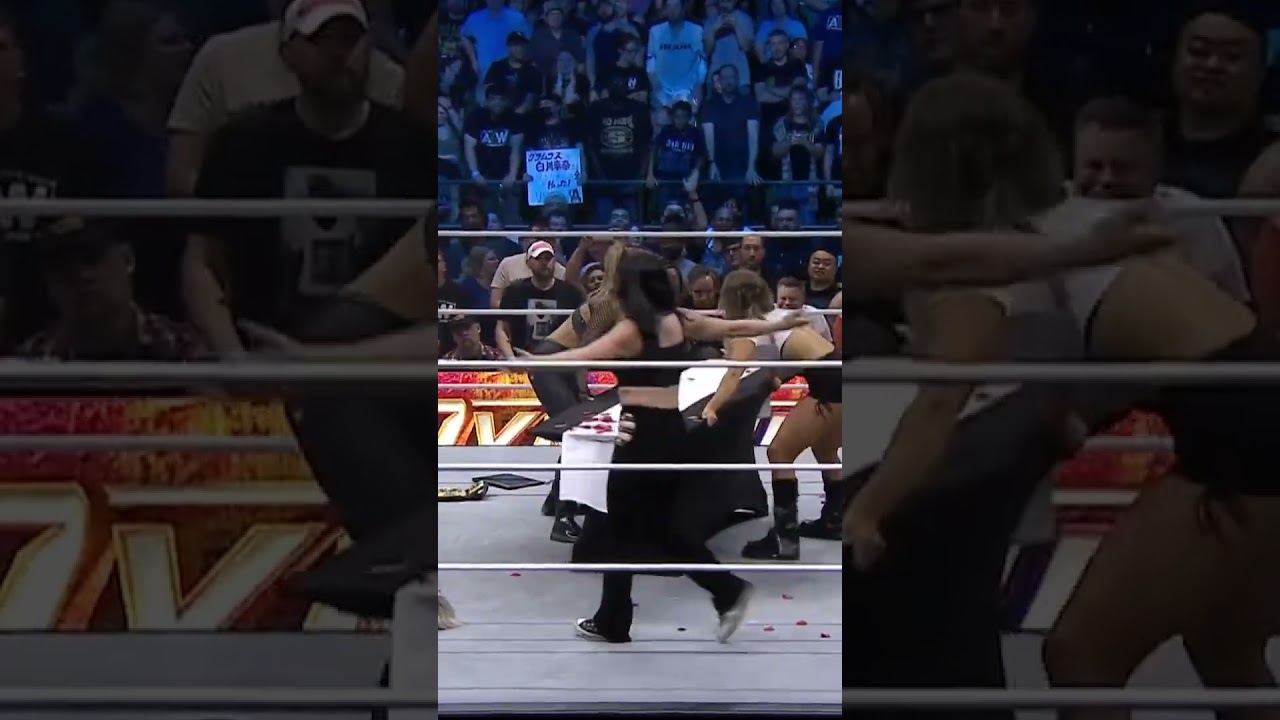 #Saraya, #AnnaJay, and Harley Cameron targeted AEW Women’s World Champ #ToniStorm on #AEWDynamite! #Saraya, #AnnaJay, and Harley Cameron targeted AEW Women’s World Champ #ToniStorm on #AEWDynamite!