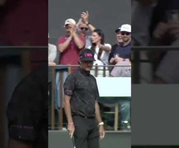 That's how you get the crowd fired up 🔥