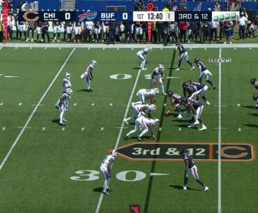 Caleb Williams' first preseason completion is tight-window dime to DJ Moore