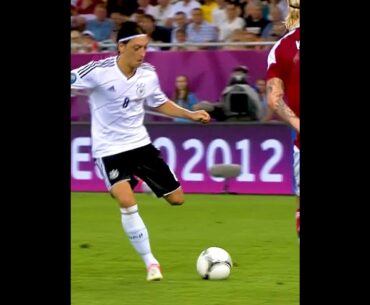 Özil Skill 💫