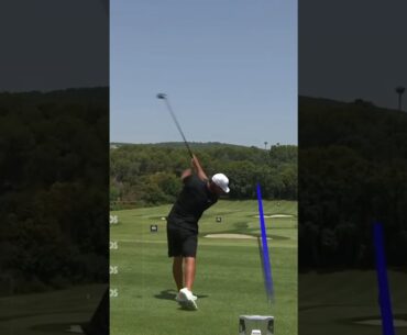 How Brooks Koepka hits his Fairway Finder ⛳️ #golfshorts #golfswing #golftips