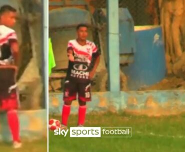 The WILDEST red card you will EVER see 🟥😲