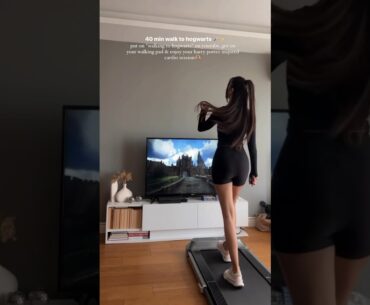 currently my favorite cardio: walking to #hogwarts 🥹🧙🏼‍♀️✨ how do you like the idea?🦉