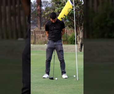 Good chip and a putt @ohwowgolf #golf #theartofsimplegolf #golfswing #awesomegolf #youtubegolf