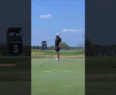 PERFECT speed from Hatton on this putt 👌 #livgolf #shorts