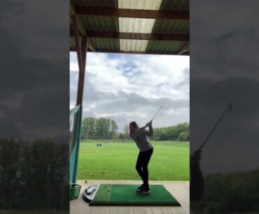 6 iron practice! #music #golf #golfvibes #golfswing #golfswag #golfer #golfgirl
