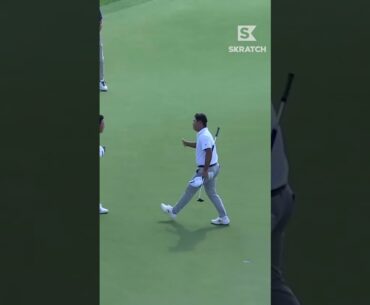 Still can’t fathom how fast Si Woo took off the hat here.