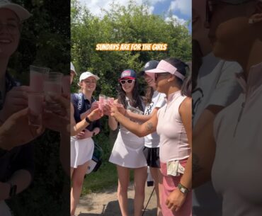Have you ever seen this many golf girls?! #golf #golfgirl