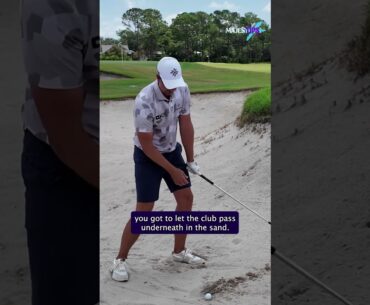 Only like the beach on holidays? 🏖️ Top bunker tips from #henrikstenson ⛳️