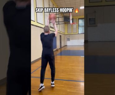 Skip can shoot the rock 💯 (via @SkipBaylessShow)