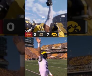 The Iowa wave in EA College Football 25 ❤️